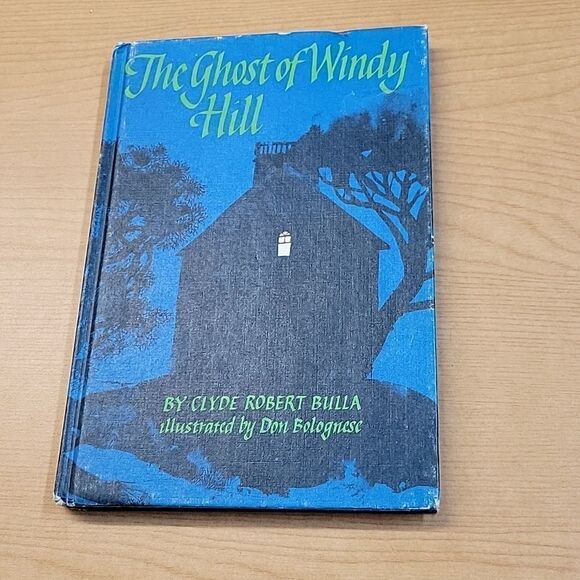 Lot of 8 scholastic scary and haunting books - Picture 2 of 9